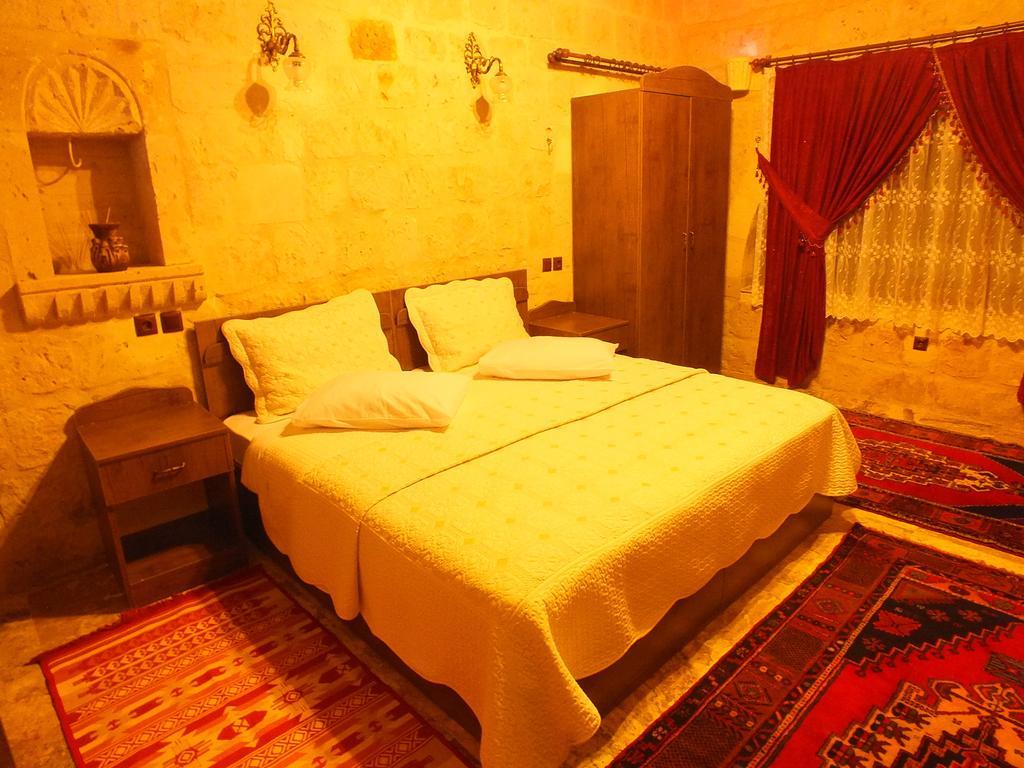 Dilek Tepesi Cave Hotel Ayvali Værelse billede