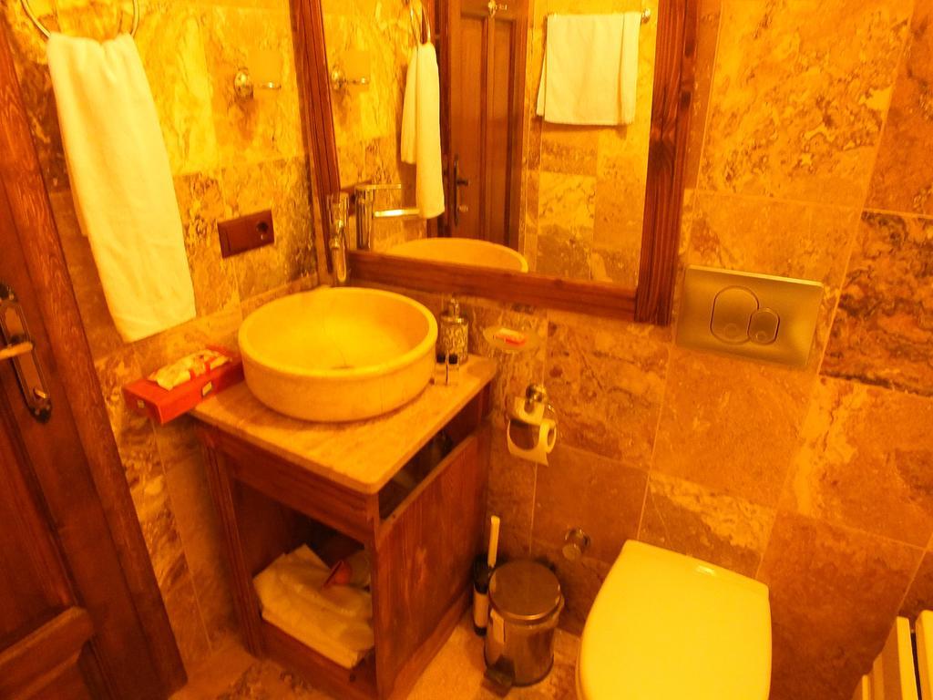 Dilek Tepesi Cave Hotel Ayvali Værelse billede