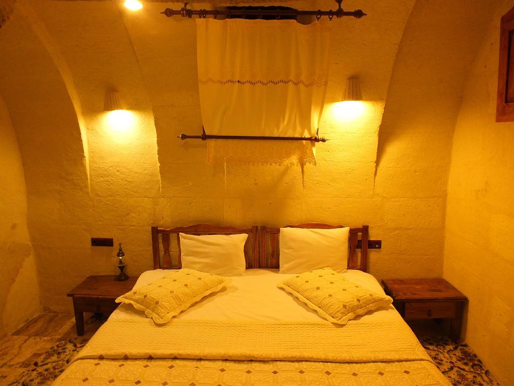 Dilek Tepesi Cave Hotel Ayvali Værelse billede