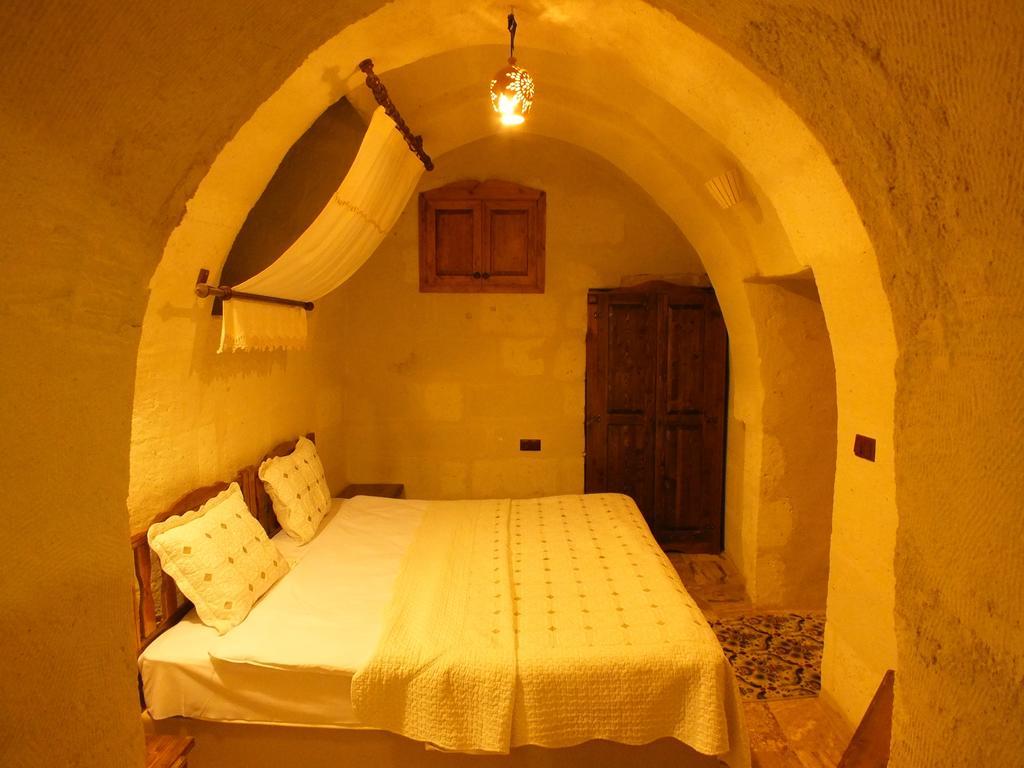 Dilek Tepesi Cave Hotel Ayvali Værelse billede