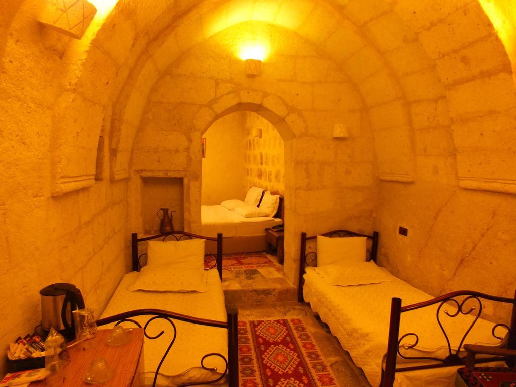 Dilek Tepesi Cave Hotel Ayvali Værelse billede